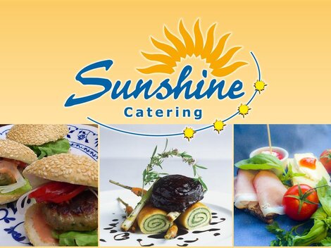 Ein ansprechendes Catering-Bild mit frischen und vielfältigen Speisen. Die Atmosphäre ist einladend und lebhaft, ideal für Veranstaltungen.