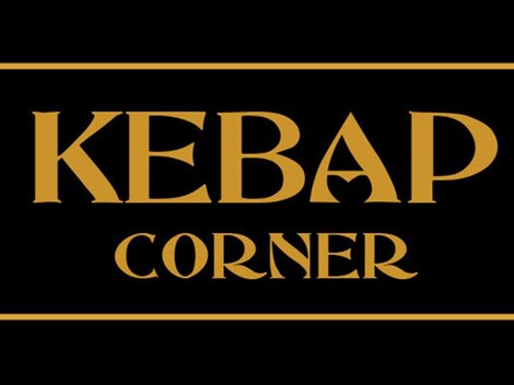 Ein schwarzes Schild mit goldener Schrift. Darauf steht "KEBAP CORNER".
