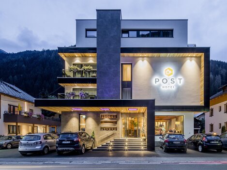 Post Hotel